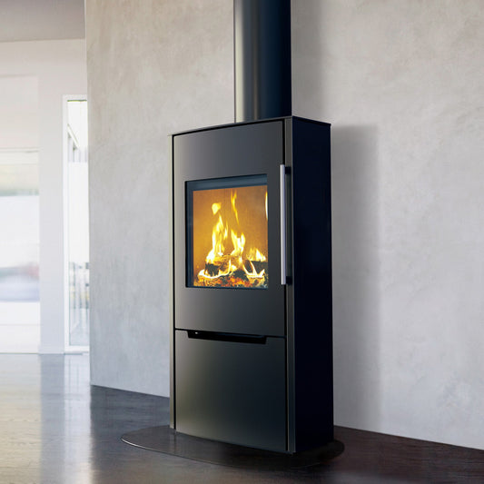 Schiedel SG1 Sargas wood burning stove front view