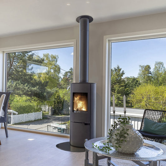Schiedel Sirius 3.1 wood burning stove installed in a bungalow living room
