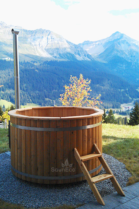 Customers favourite! 6-person Ø5.5ft Round Wooden Hot Tub Spa + External Woodburning heater